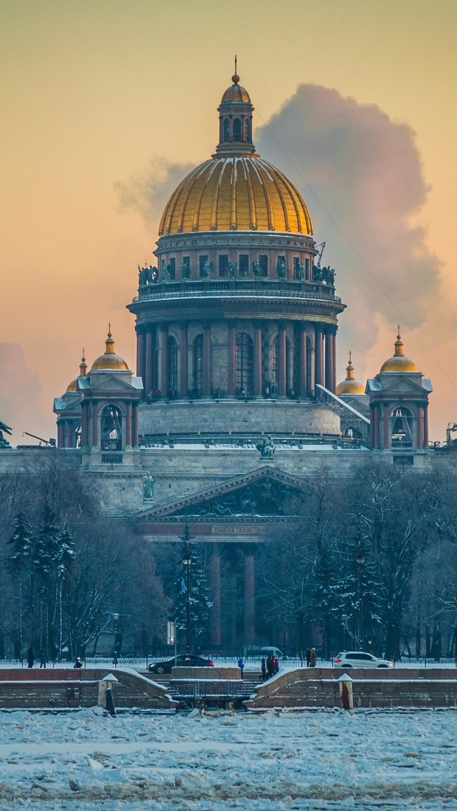 Sfondi Saint Isaacs Cathedral in Saint Petersburg 640x1136