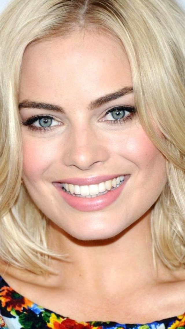 Screenshot №1 pro téma Margot Robbie in The Wolf of Wall Street 640x1136