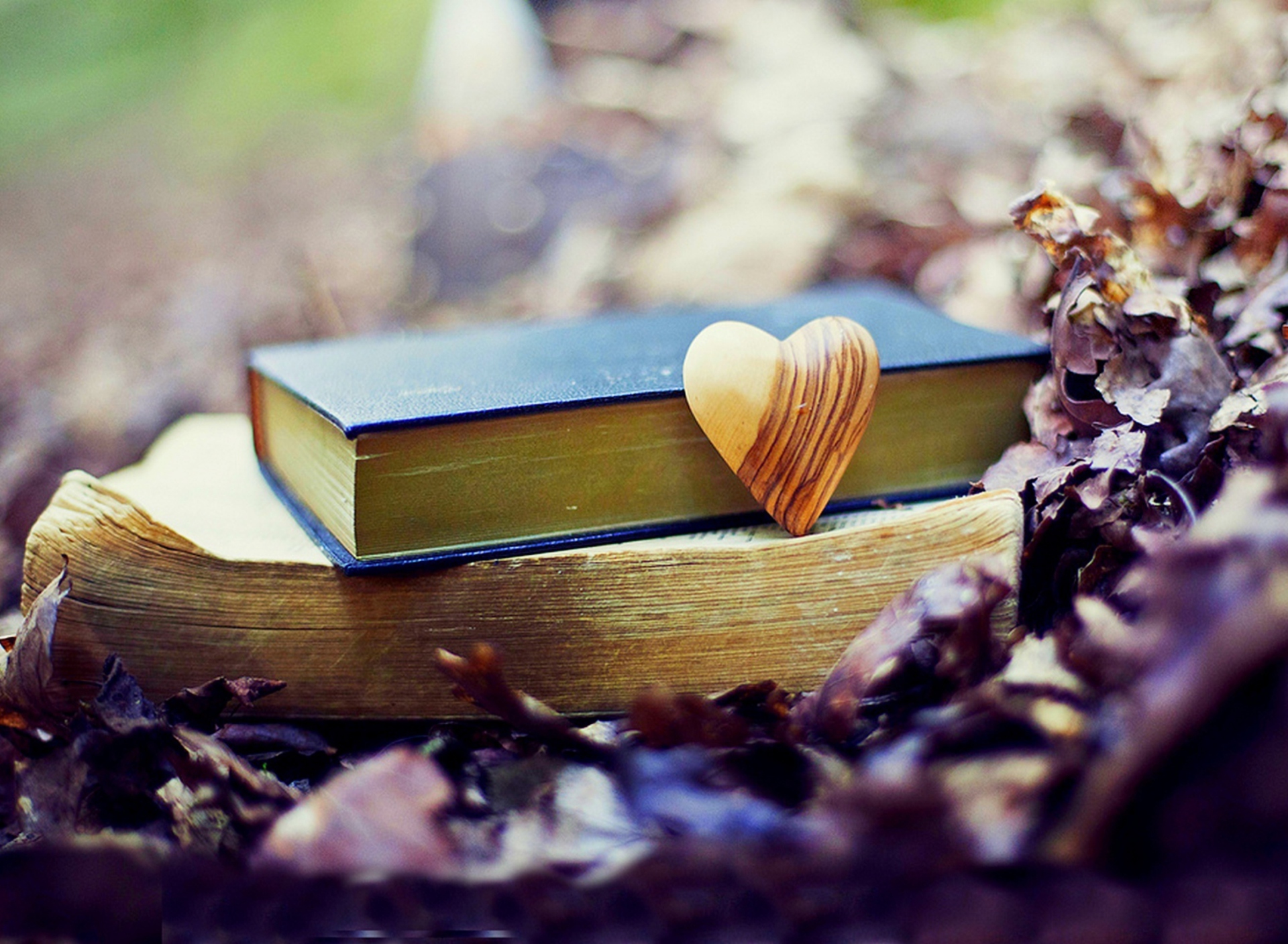 Yellow Heart And Vintage Books wallpaper 1920x1408