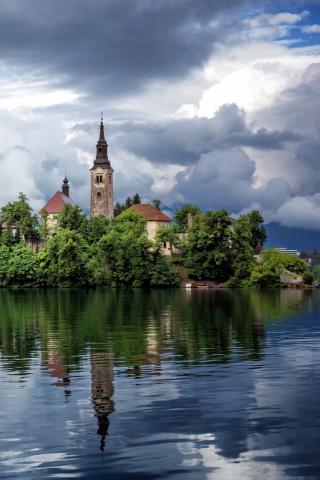 Lake Bled, Slovenia wallpaper 320x480