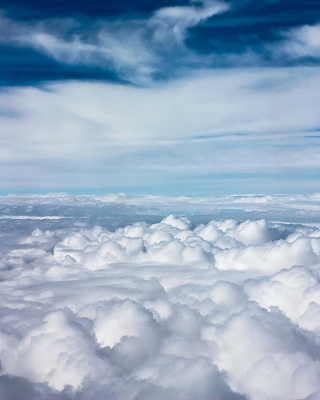 Above Clouds - Obrázkek zdarma pro 320x480