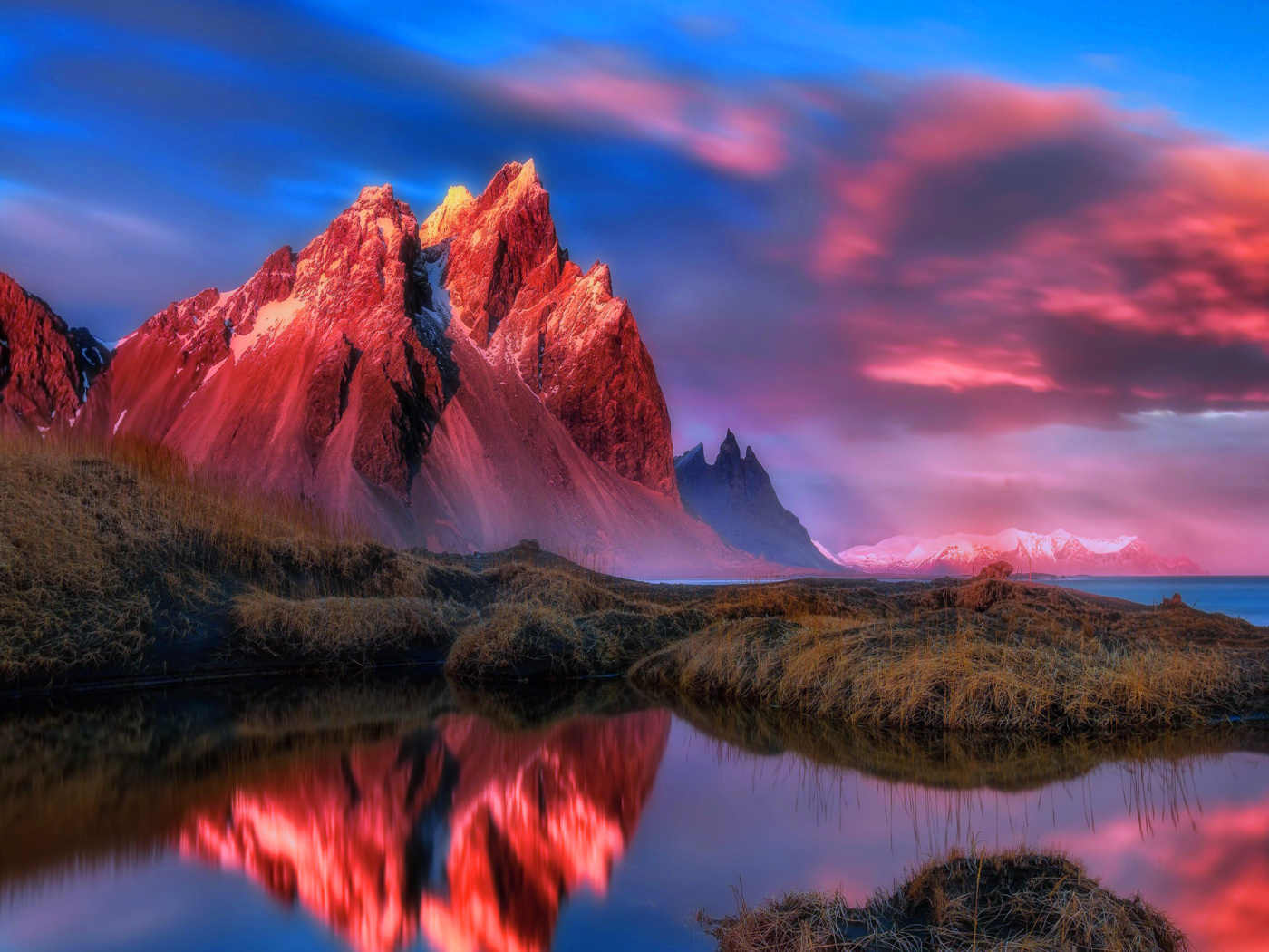 Screenshot №1 pro téma Beautiful Red Sunset Landscape 1400x1050