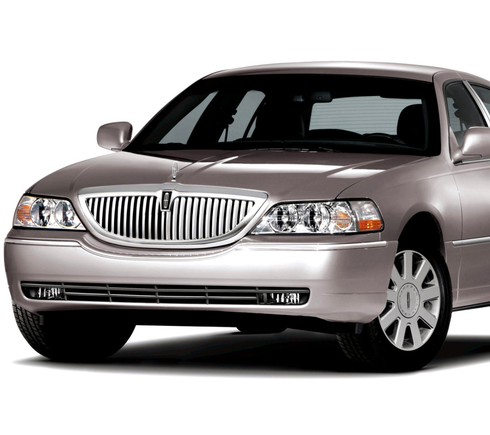 Screenshot №1 pro téma Lincoln Town Car 960x854