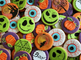 Scary Cookies wallpaper 320x240