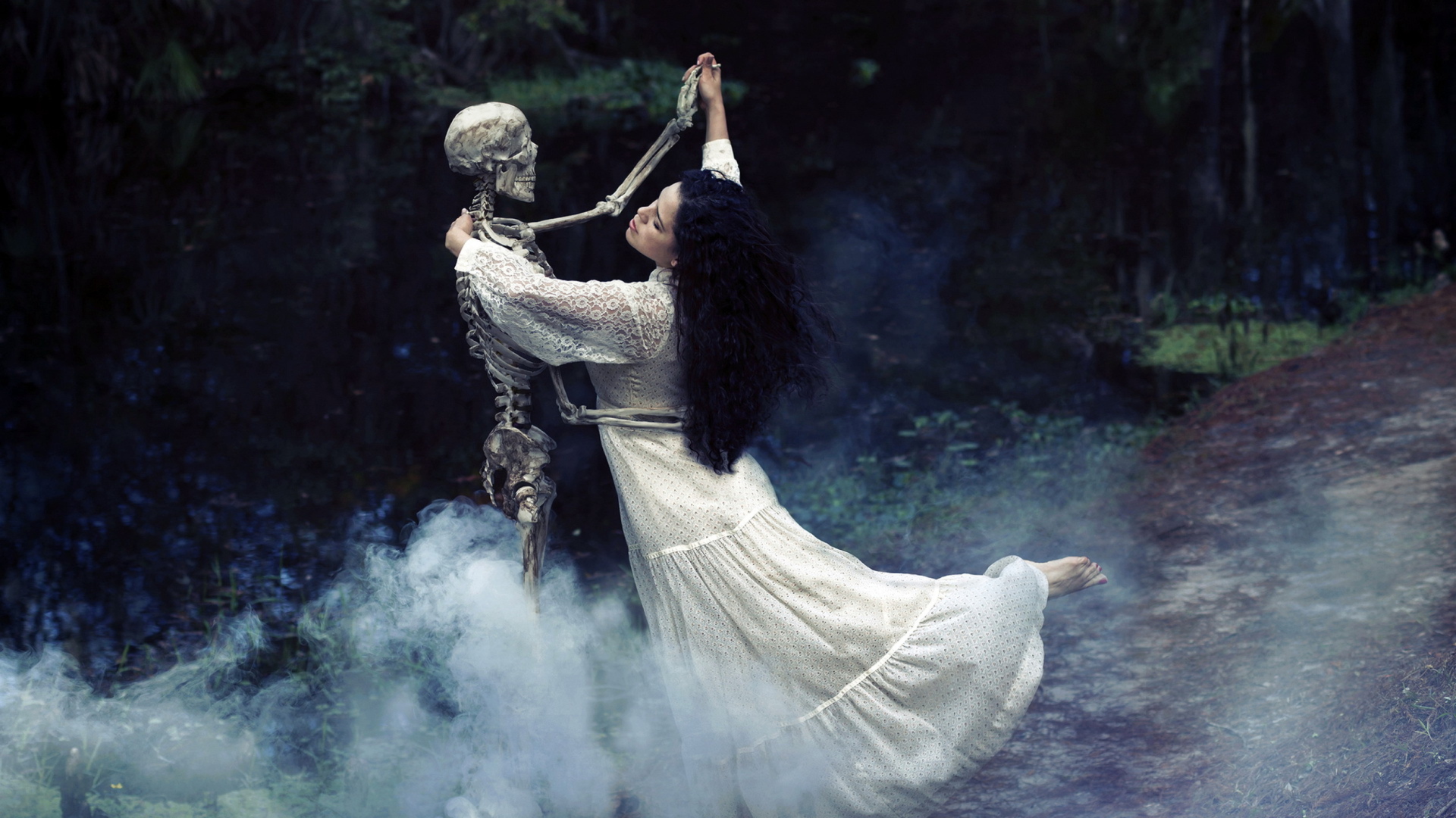 Das Girl Dancing With Skeleton Wallpaper 1920x1080