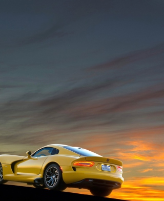 Yellow SRT Viper Rear Angle - Obrázkek zdarma pro iPhone 5C