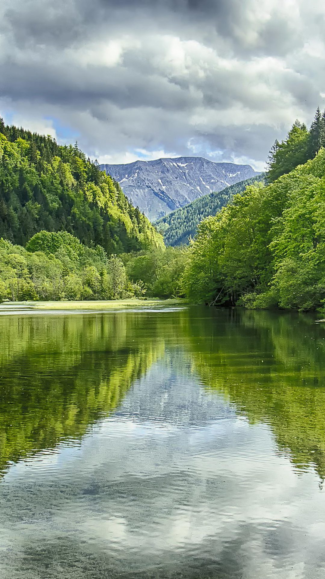 Обои Shine on Green Lake, Austria 1080x1920
