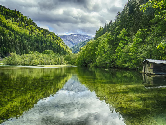 Das Shine on Green Lake, Austria Wallpaper 640x480
