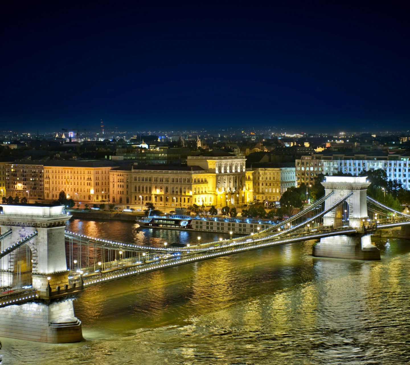 Обои Budapest Danube Bridge 1440x1280