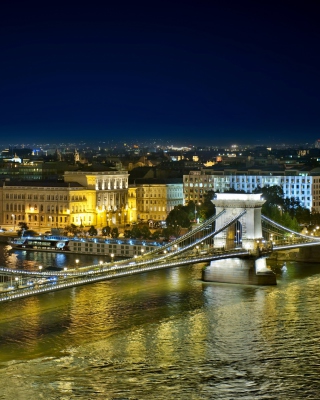 Budapest Danube Bridge papel de parede para celular para Nokia C2-00