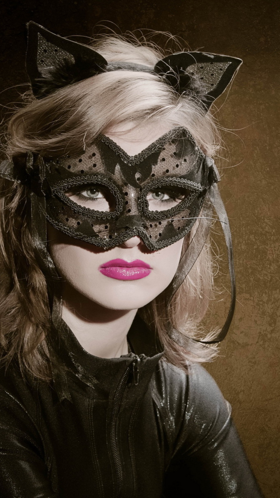 Обои Cat Woman Mask 1080x1920