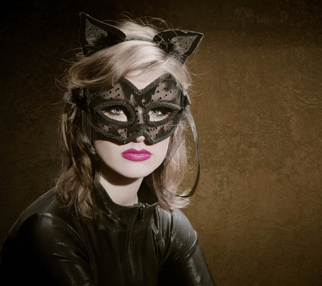 Cat Woman Mask wallpaper 1080x960