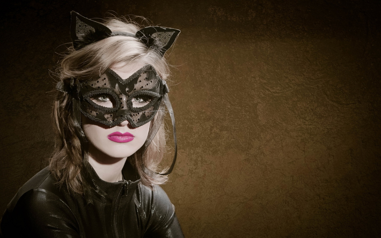 Das Cat Woman Mask Wallpaper 1280x800
