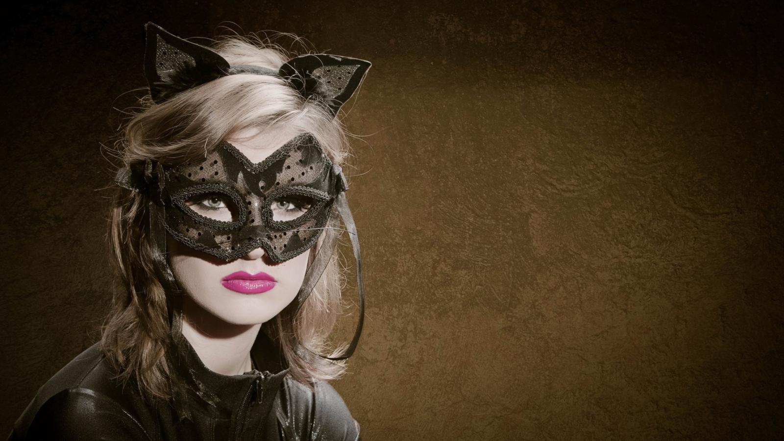 Cat Woman Mask screenshot #1 1600x900
