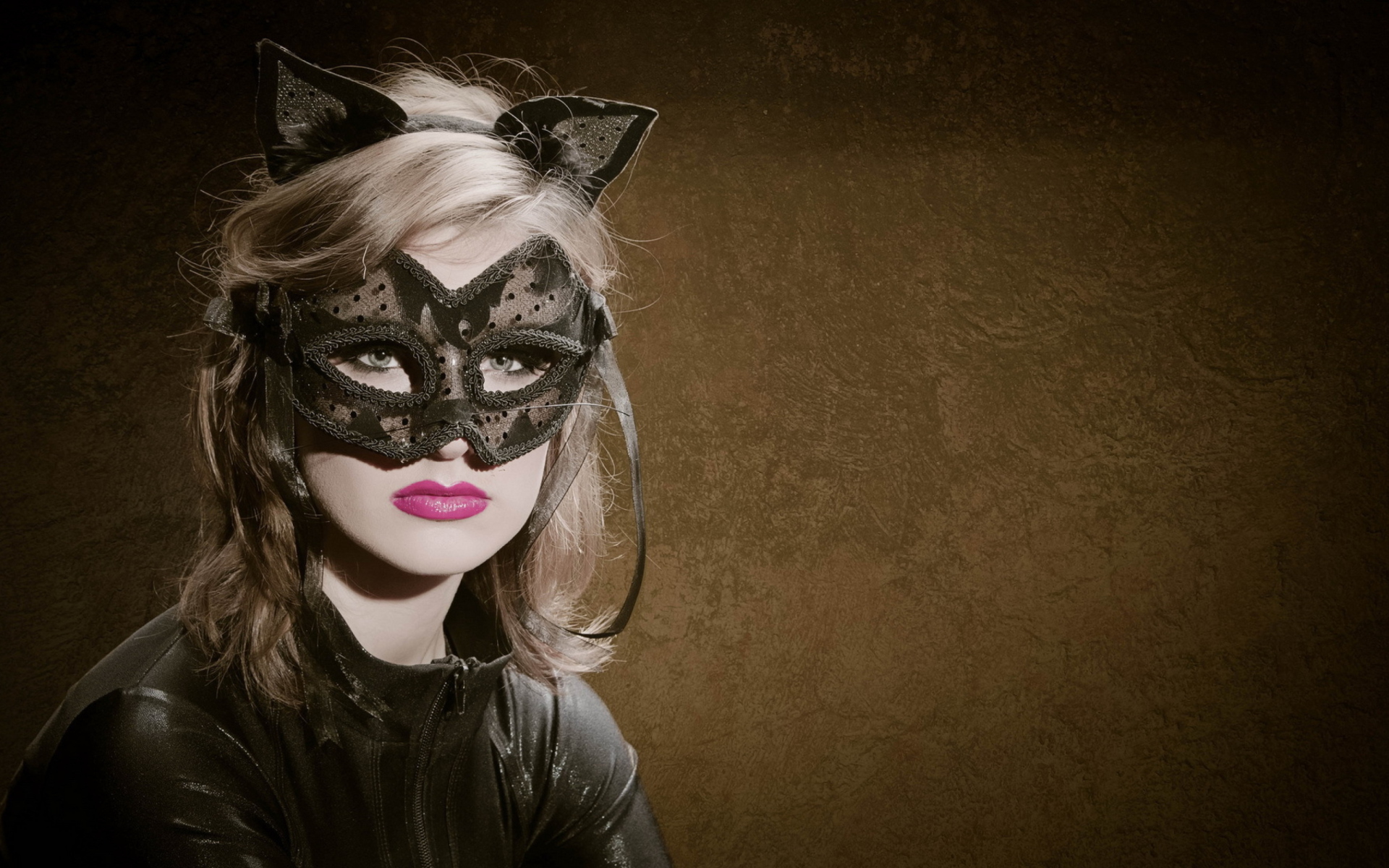 Screenshot №1 pro téma Cat Woman Mask 1920x1200