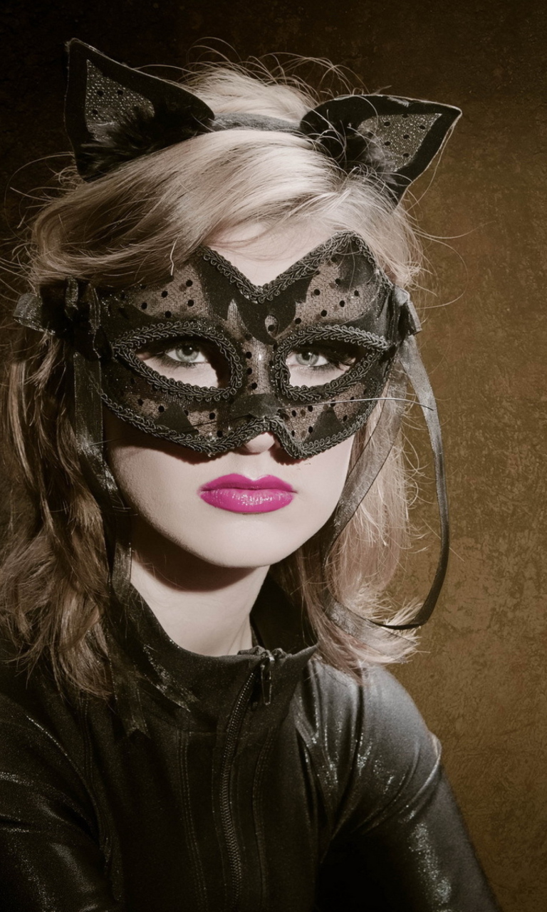 Обои Cat Woman Mask 768x1280