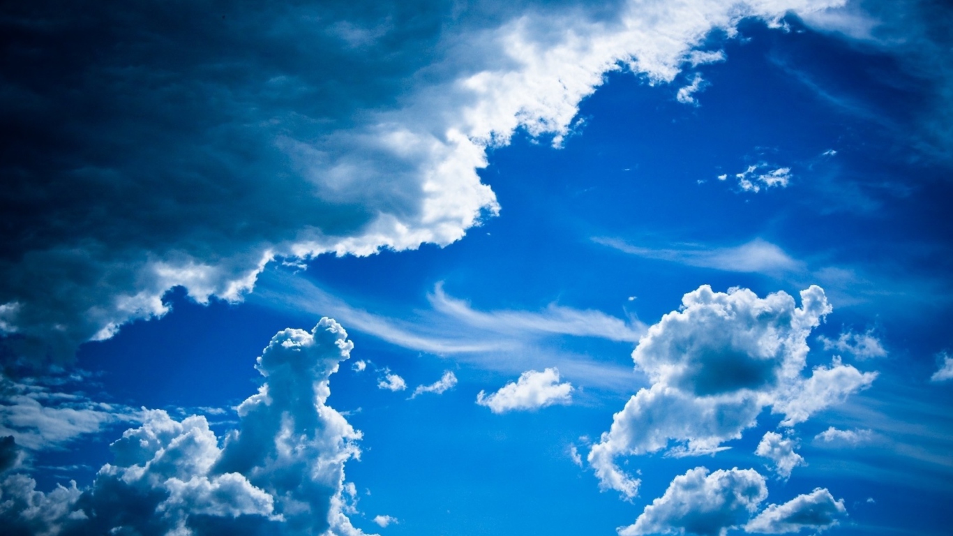Das Blue Sky And Clouds Wallpaper 1366x768