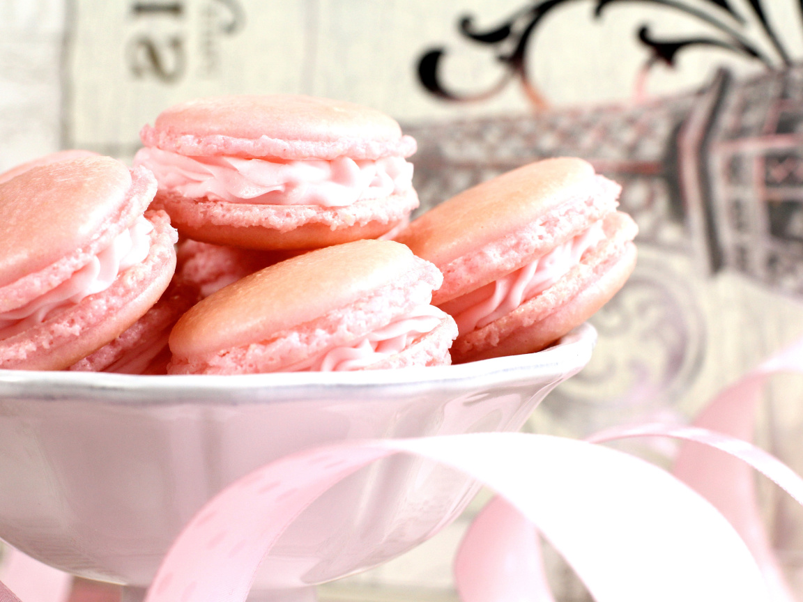 Pink Macaron Flavor wallpaper 1152x864