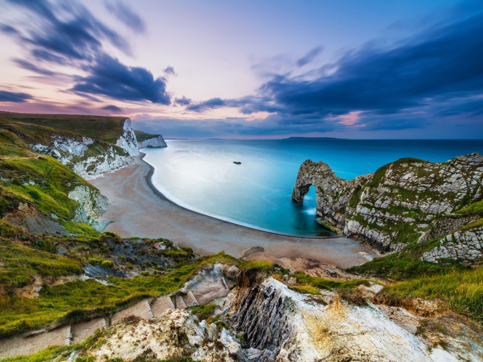 Sfondi Durdle Door on Jurassic Coast in Dorset, England 1600x1200