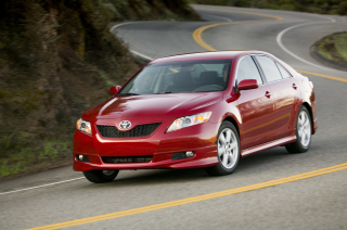 Red Toyota Camry - Obrázkek zdarma pro 1280x800