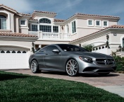 Mercedes Benz S63 AMG Coupe wallpaper 176x144
