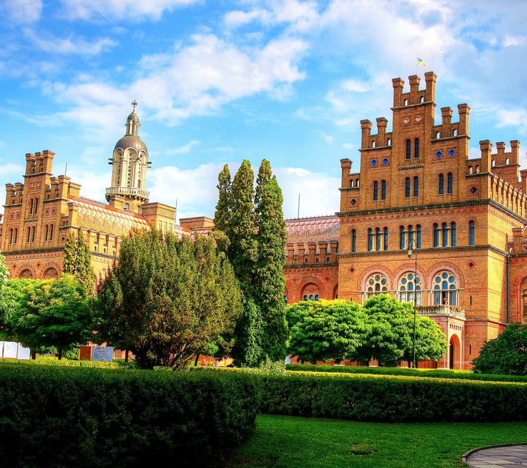 Обои Chernivtsi University Castle 1080x960