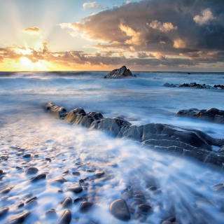 Amazing Oceanscape And Golden Clouds - Obrázkek zdarma pro iPad 3