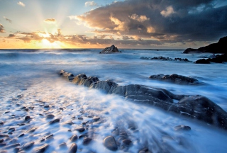 Amazing Oceanscape And Golden Clouds - Obrázkek zdarma pro 1440x900