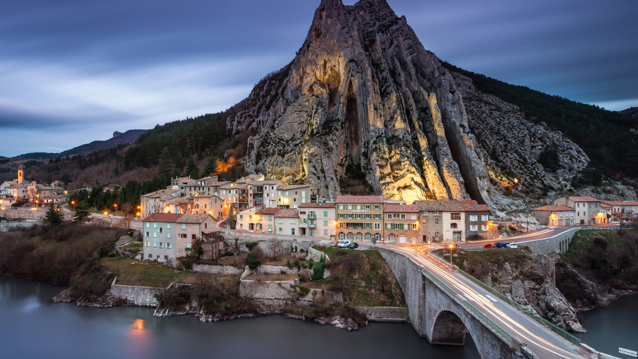 Fondo de pantalla Citadelle de Sisteron 1280x720