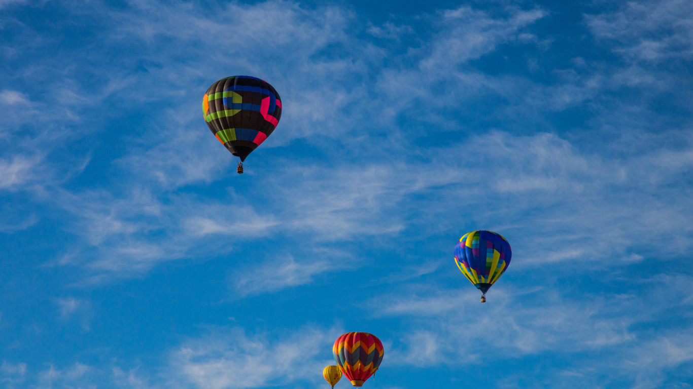 Climb In Balloon wallpaper 1366x768