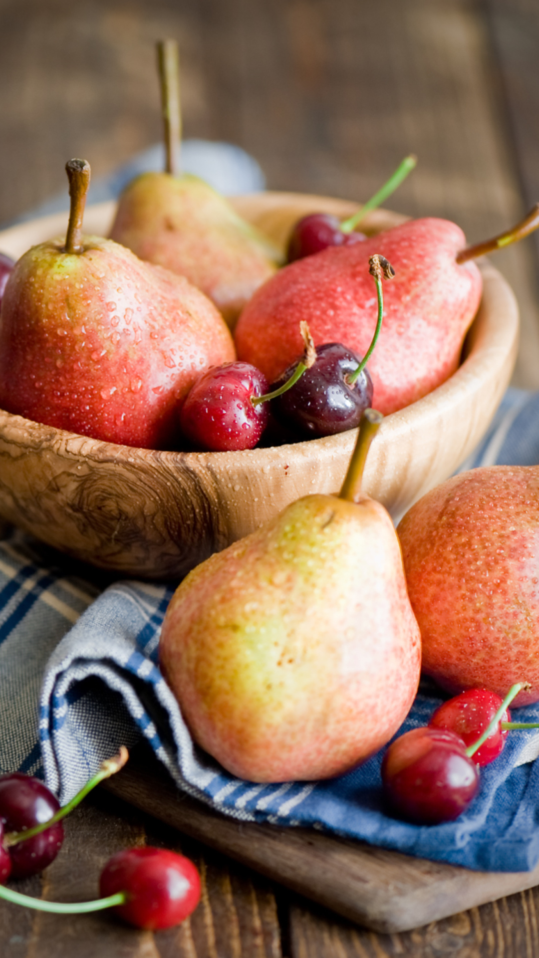 Sfondi Pears And Cherries 1080x1920