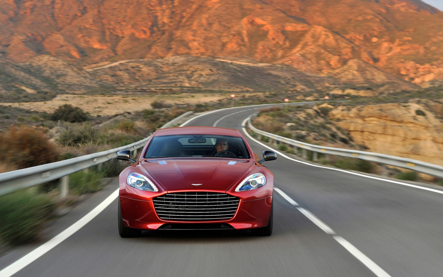 Screenshot №1 pro téma Aston Martin Rapide Grand Tourer 1440x900