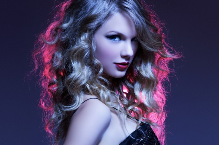 Обои Taylor Swift Curly