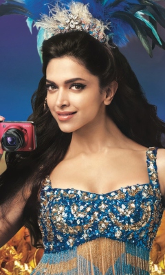 Deepika Padukone With Photo Camera screenshot #1 240x400