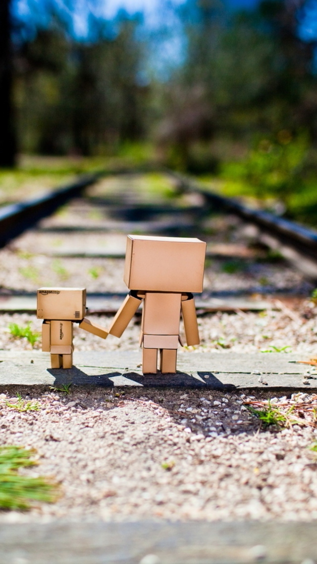 Sfondi Danbo Family 640x1136