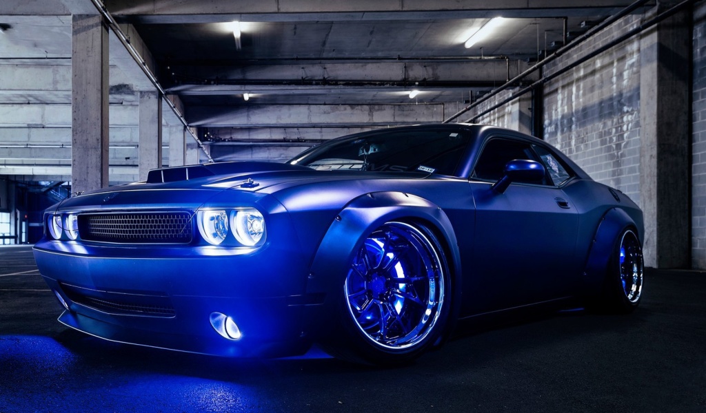 Fondo de pantalla Blue Dodge Challenger 1024x600