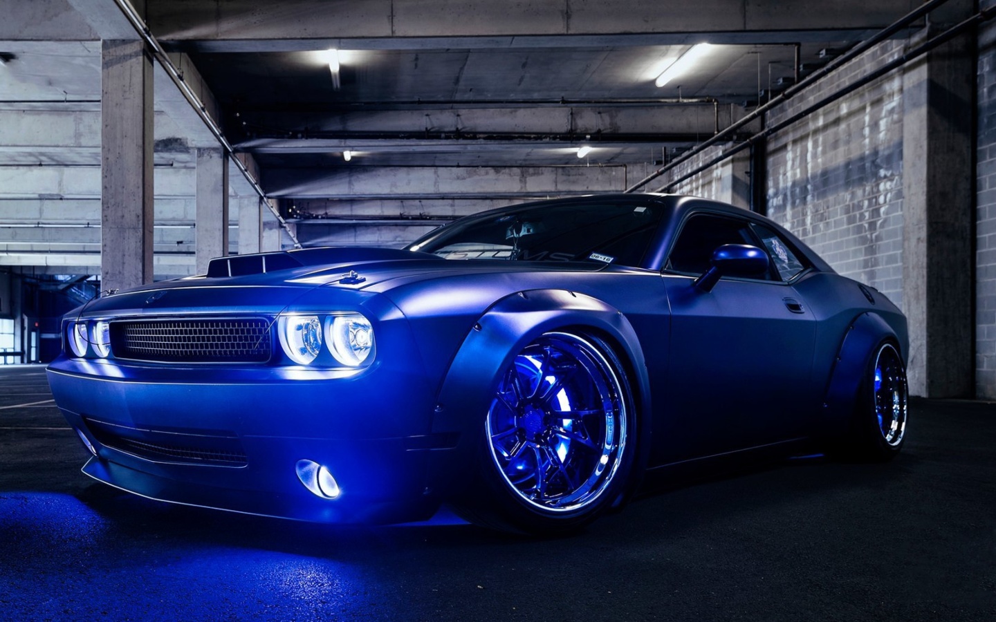 Sfondi Blue Dodge Challenger 1440x900