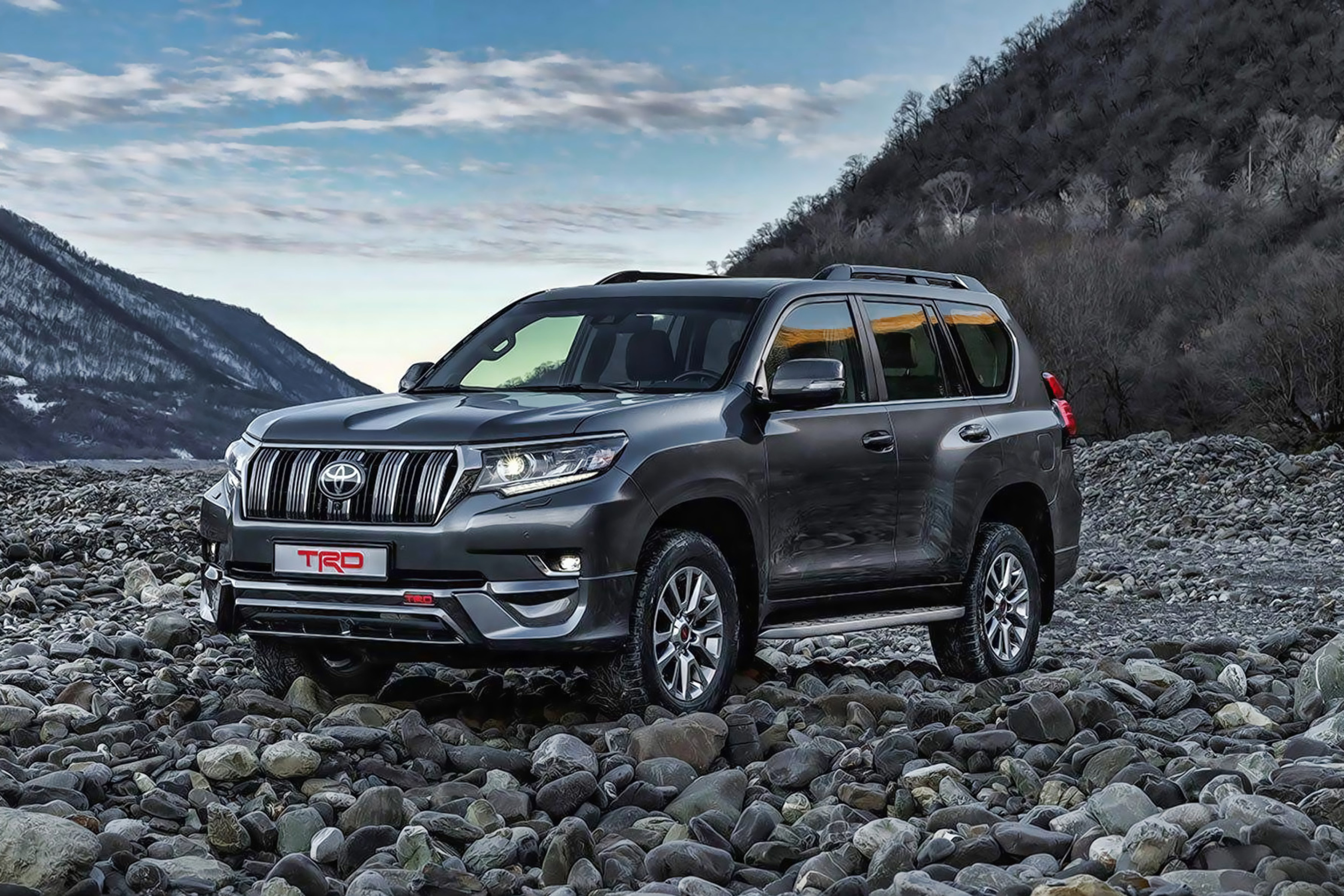 2019 Toyota Land Cruiser Prado wallpaper 2880x1920