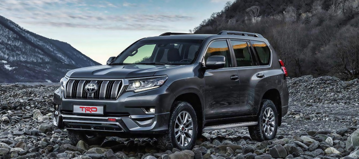 Обои 2019 Toyota Land Cruiser Prado 720x320