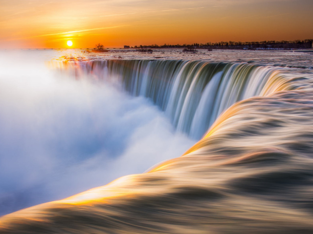 Fondo de pantalla Niagara Falls 640x480