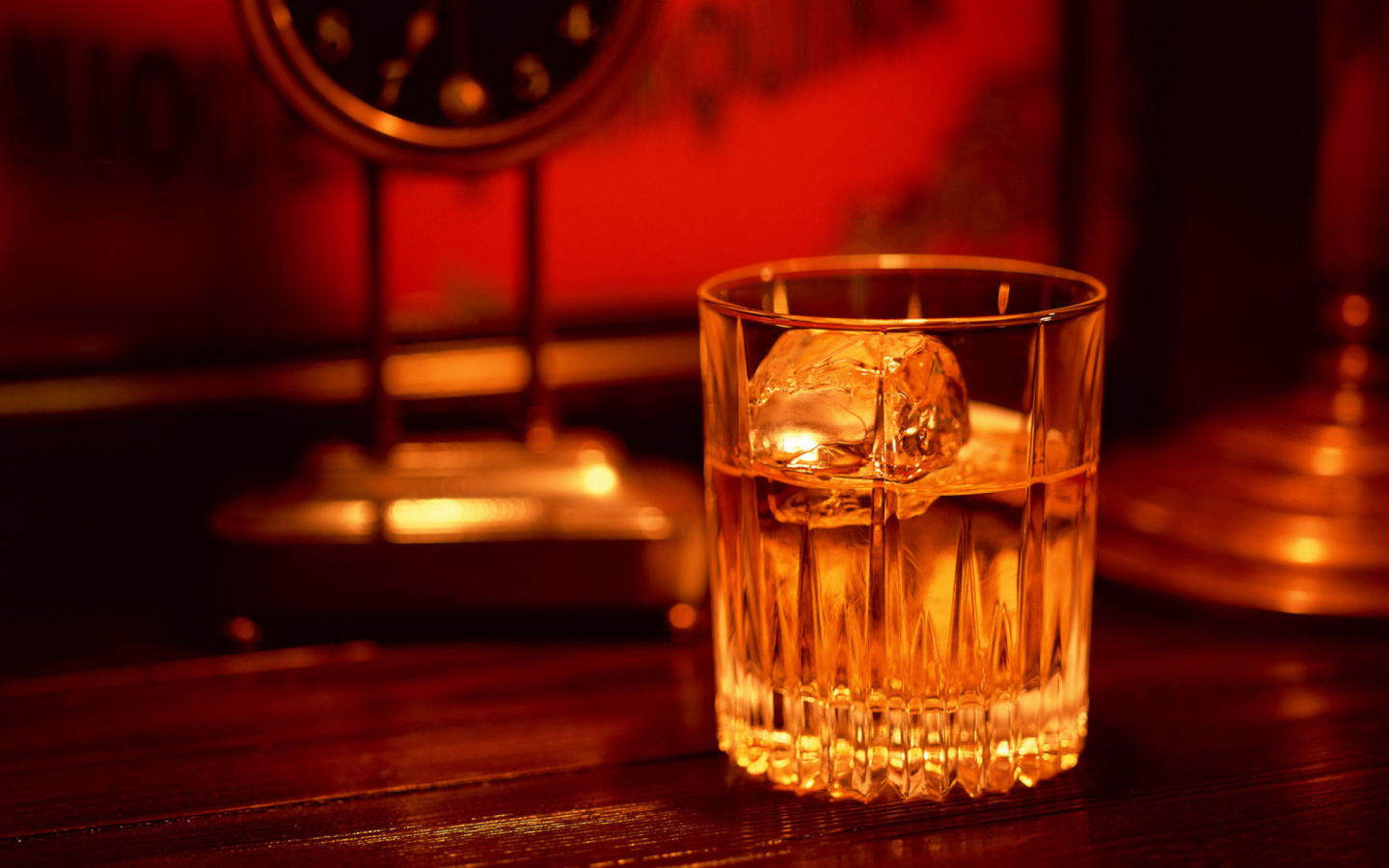 Whiskey With Ice wallpaper 1440x900
