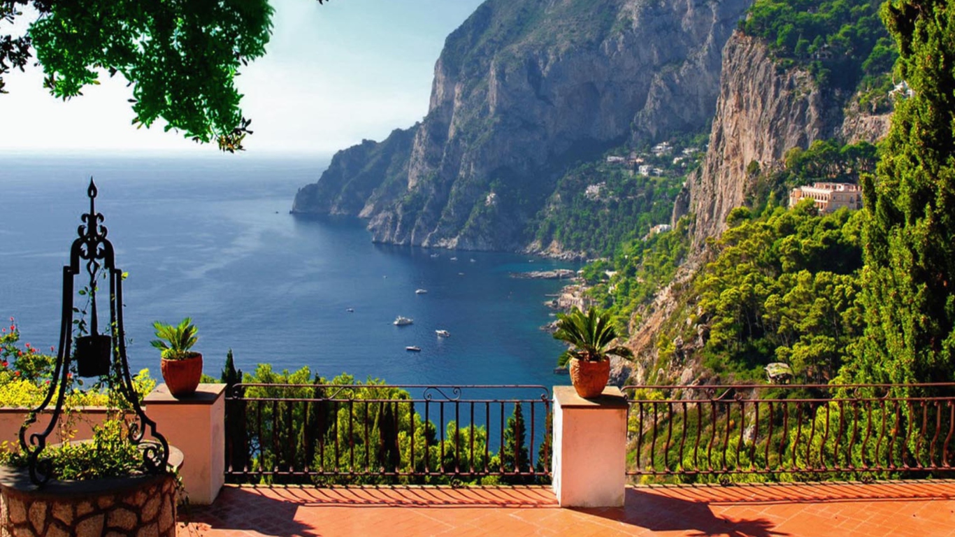 Fondo de pantalla Capri Terrace View 1366x768
