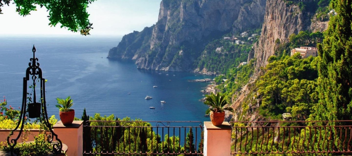 Das Capri Terrace View Wallpaper 720x320