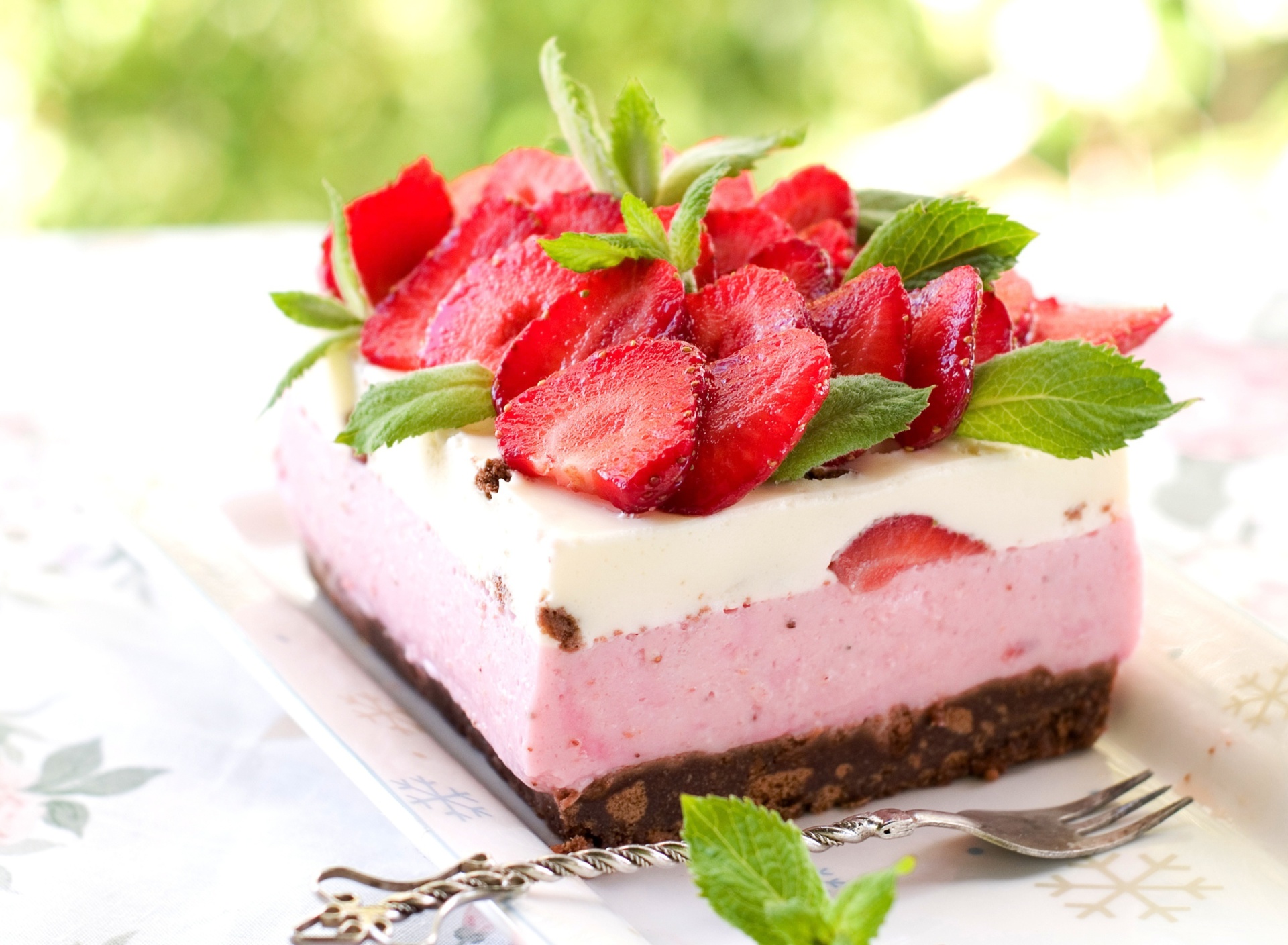 Sfondi Strawberry cheesecake 1920x1408