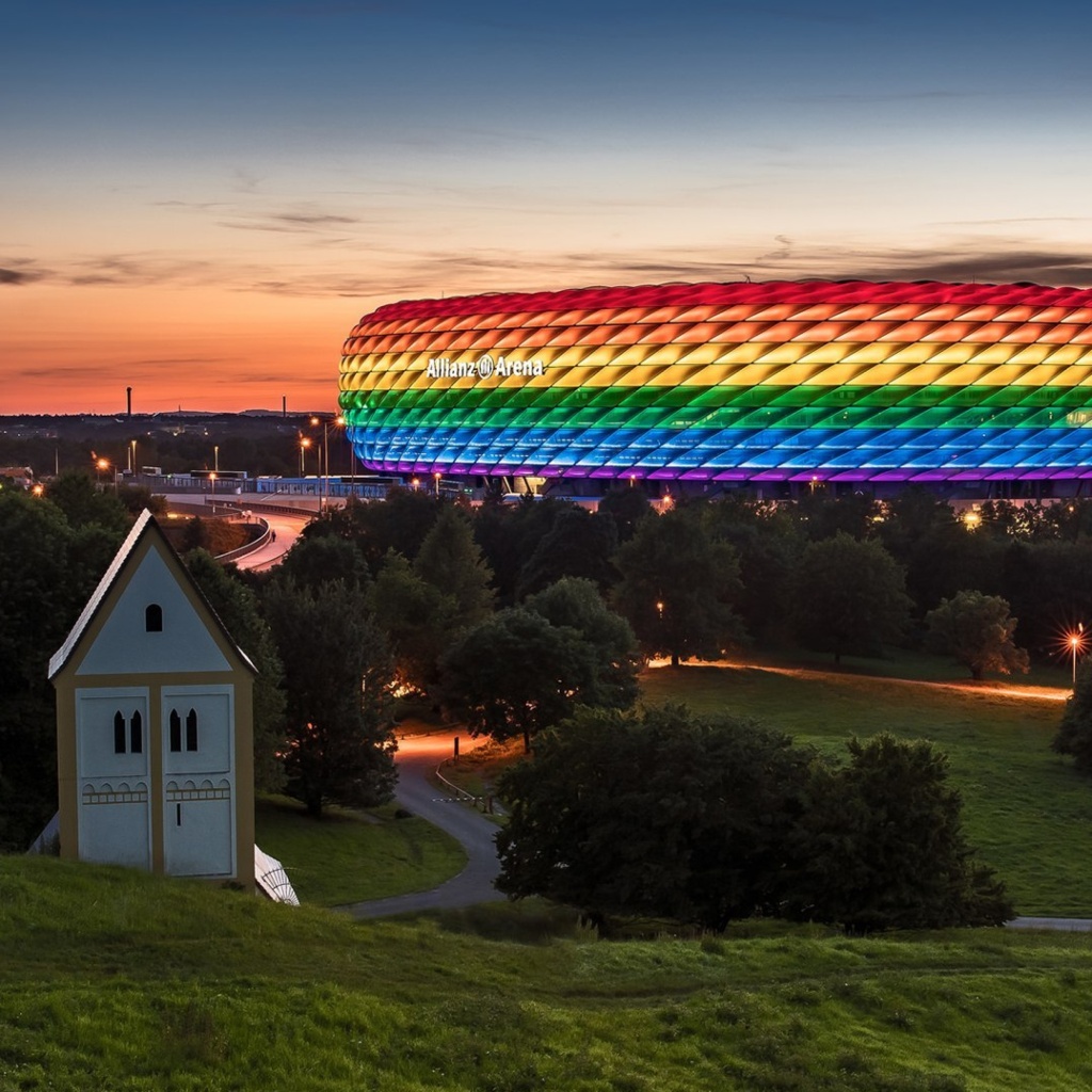 Allianz Arena Munich wallpaper 1024x1024