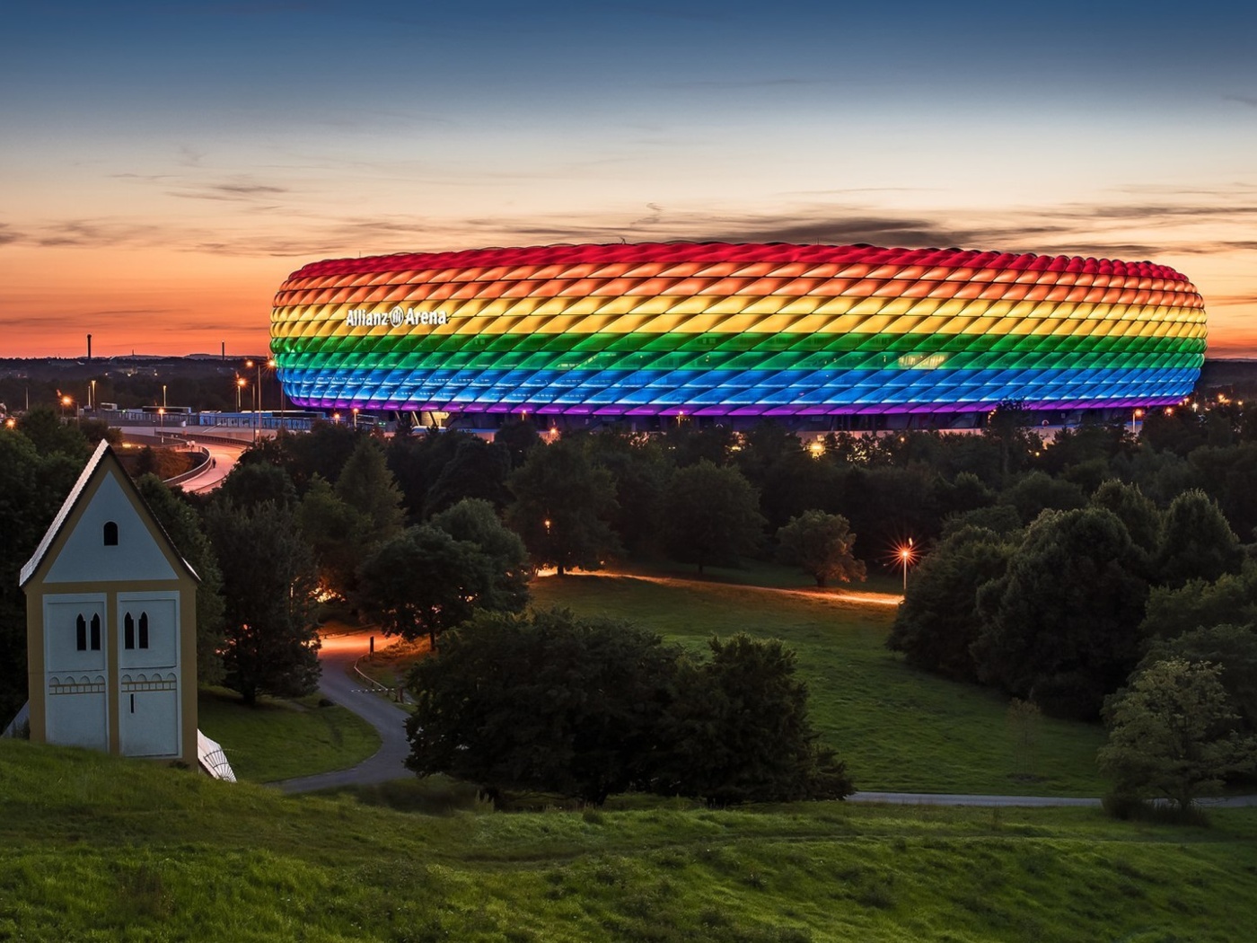 Обои Allianz Arena Munich 1400x1050