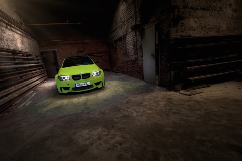 Screenshot №1 pro téma BMW 1 Series M Coupe 480x320