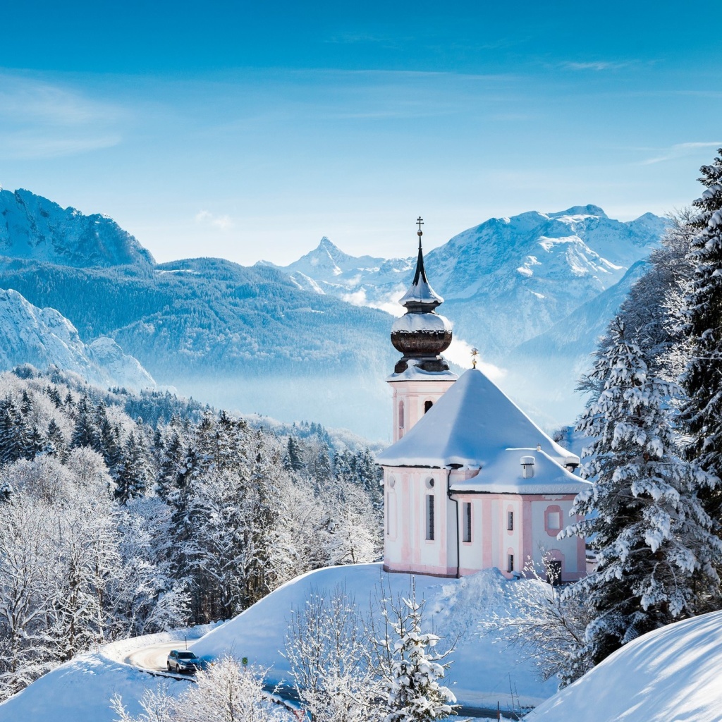 Обои Bavaria under Snow 1024x1024