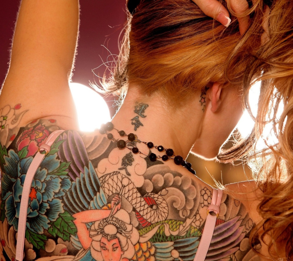 Tattooed Girl's Back wallpaper 960x854