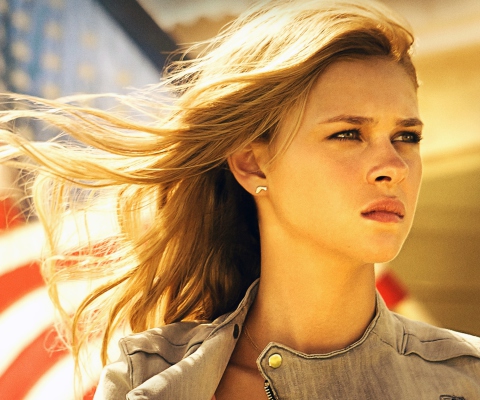 Nicola Peltz In Transformers 4 wallpaper 480x400